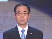 李春良揭曉三部優(yōu)秀紀錄片獎 影片主創(chuàng)上臺領獎