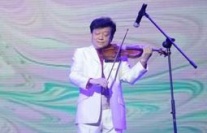 盛中國(guó)、瀨田裕子夫婦現(xiàn)場(chǎng)演繹《愛的禮贊》